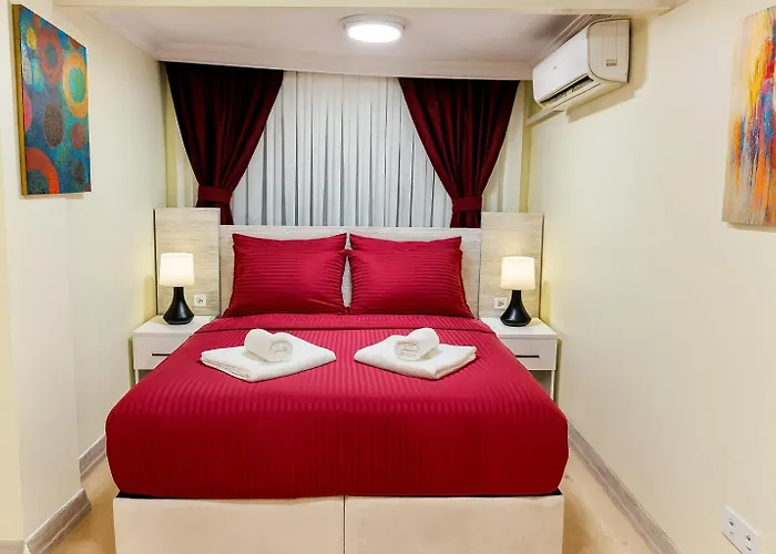 Golden Kent Aparthotel