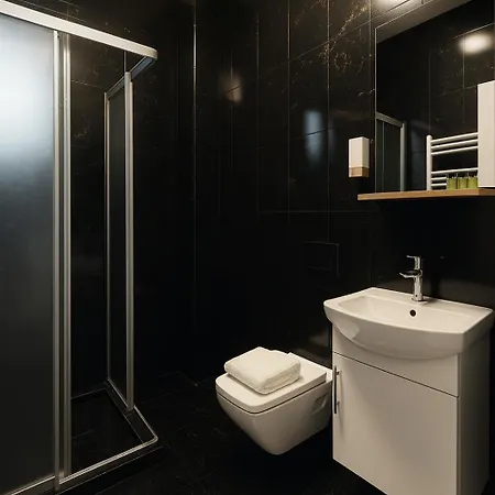 Hotel apartamentowy Golden Kent 4*